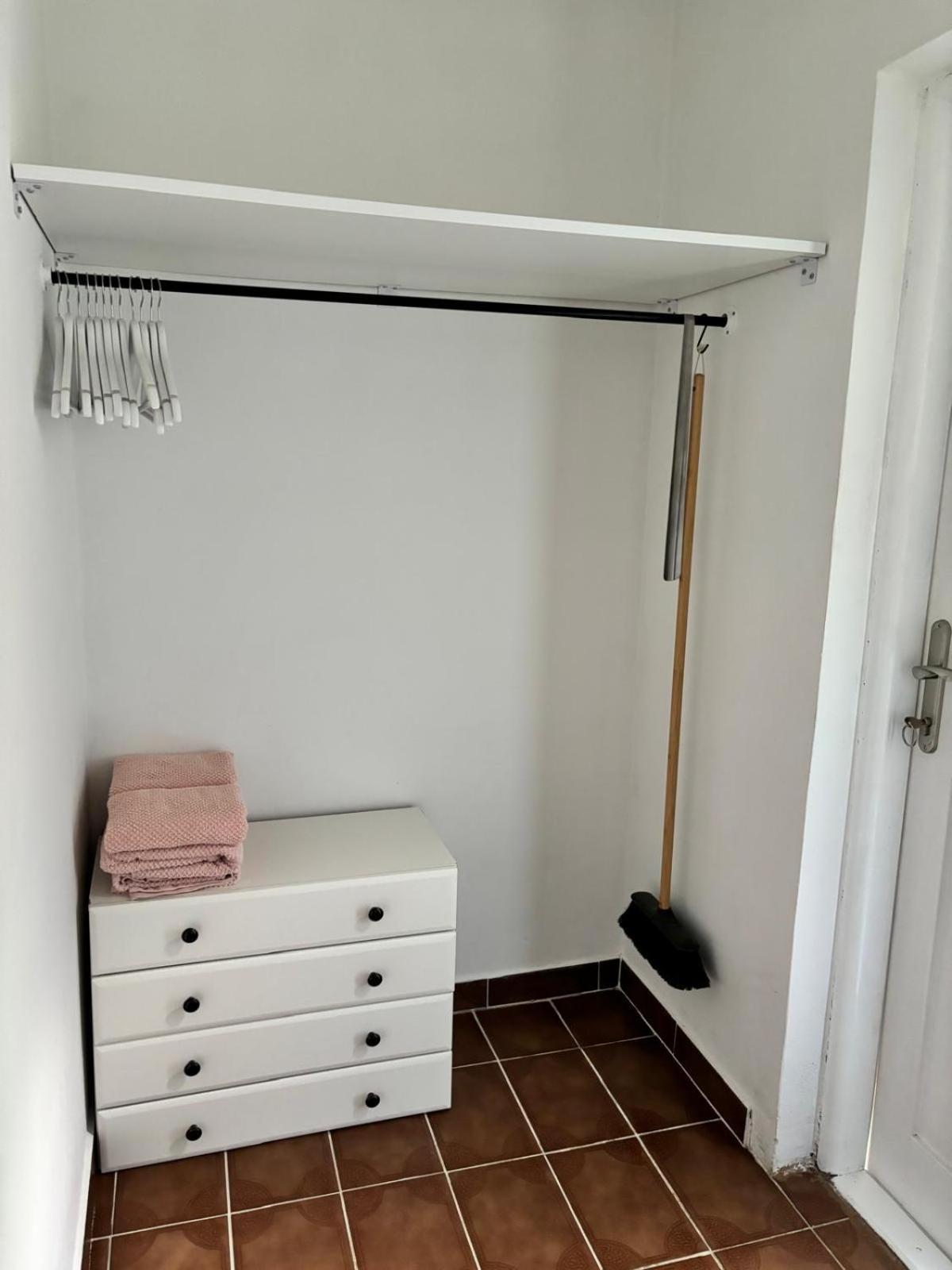 Apartman Vendy การ์โลวีวารี ภายนอก รูปภาพ