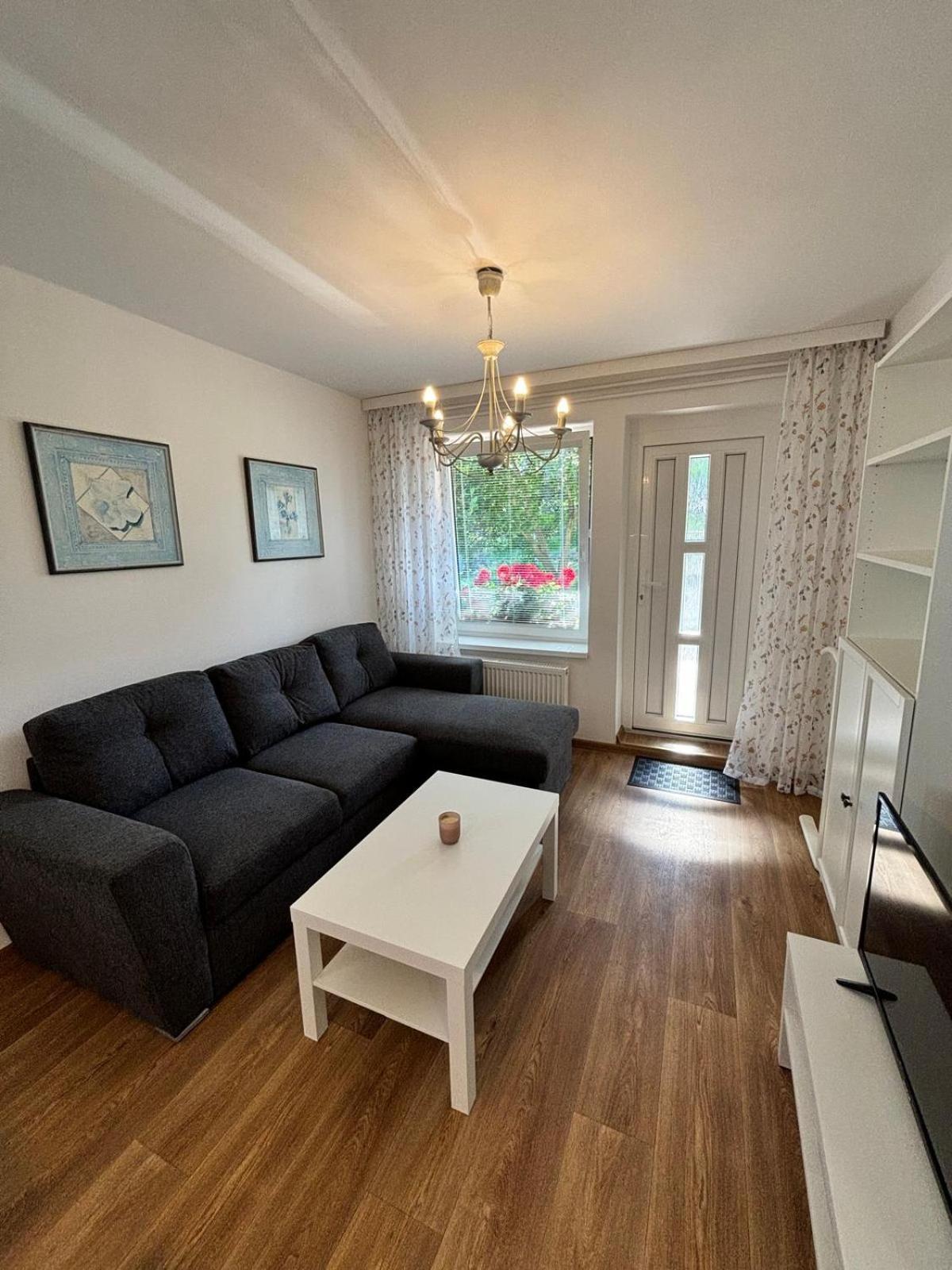 Apartman Vendy การ์โลวีวารี ภายนอก รูปภาพ